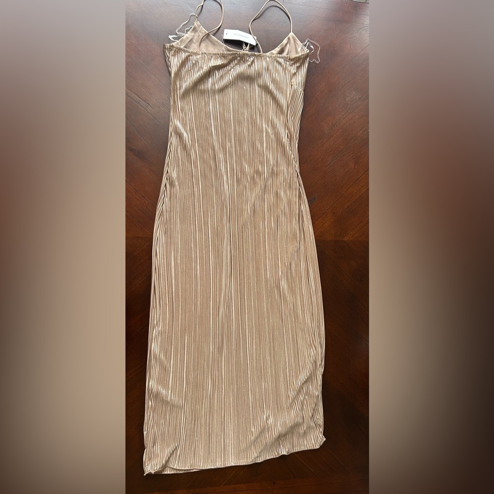 NEW NO comment Pleated Maxi Slip Dress in Champagne with Bow Detail - Picture 7 of 7